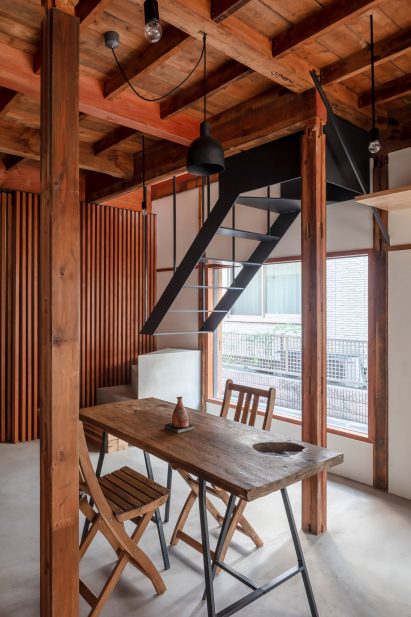 Cedar beams and floating staircases tokyo home