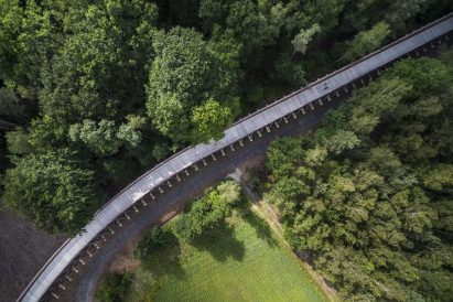 Cycling Through the Heathland by Maat-Ontwerpers + Bart Lens