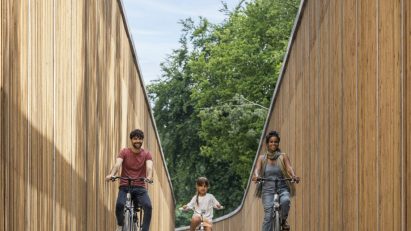 Cycling Through the Heathland by Maat-Ontwerpers + Bart Lens