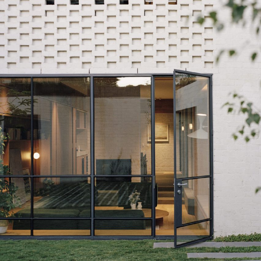 8 Yard House by Studio Bright
