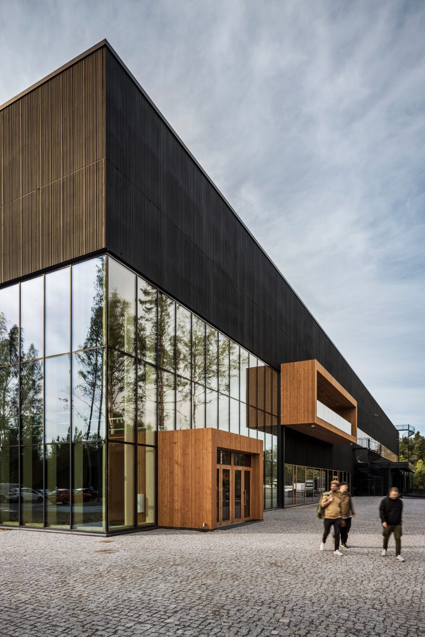 Photo of the exterior to