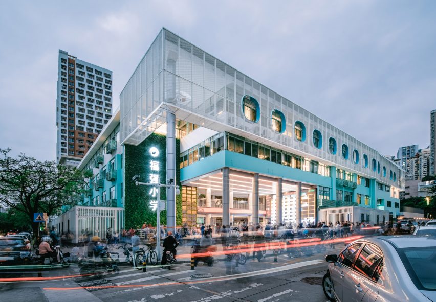 Fuqiang Elementary School by People's Architecture Office