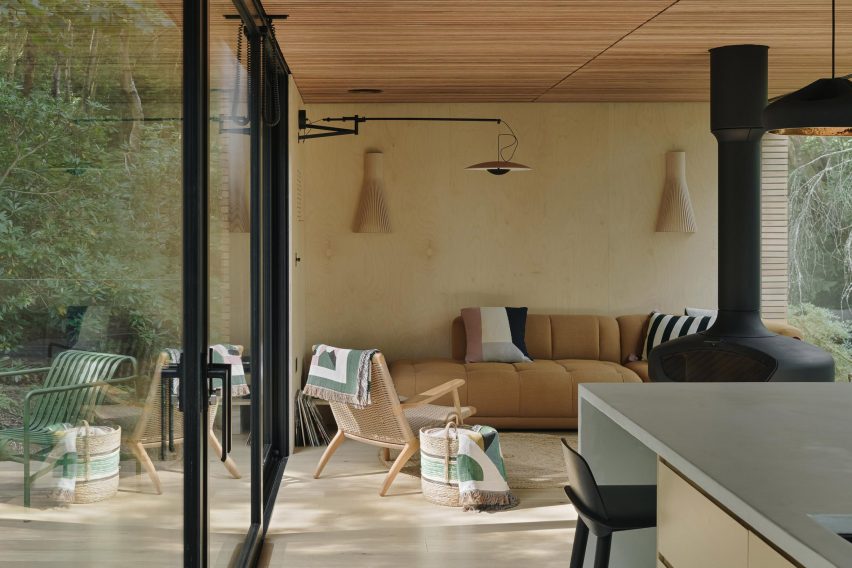 Looking Glass Lodge by Michael Kendrick Architects