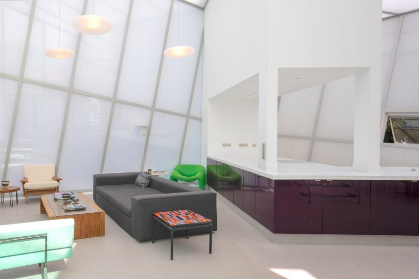 Living space in Maison de Verre by Studio Odile Decq