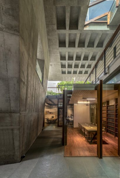 Basement offices of House of Voids by Malik Architecture