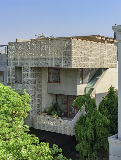 Exterior of House of Voids by Malik Architecture