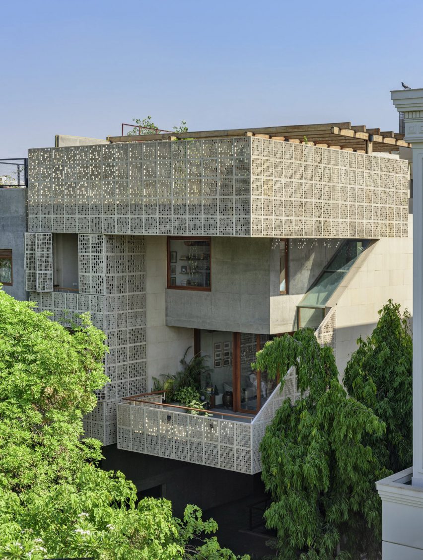 Exterior of House of Voids by Malik Architecture