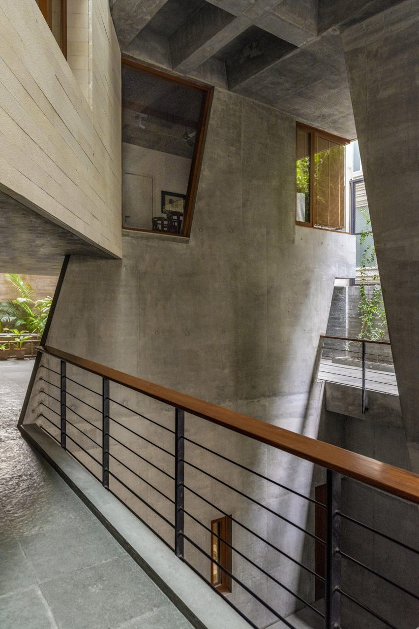 House of Voids by Malik Architecture