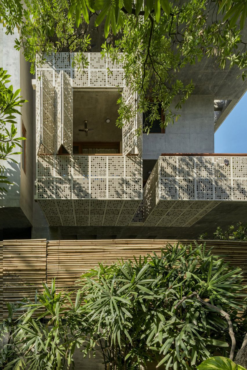 House of Voids by Malik Architecture
