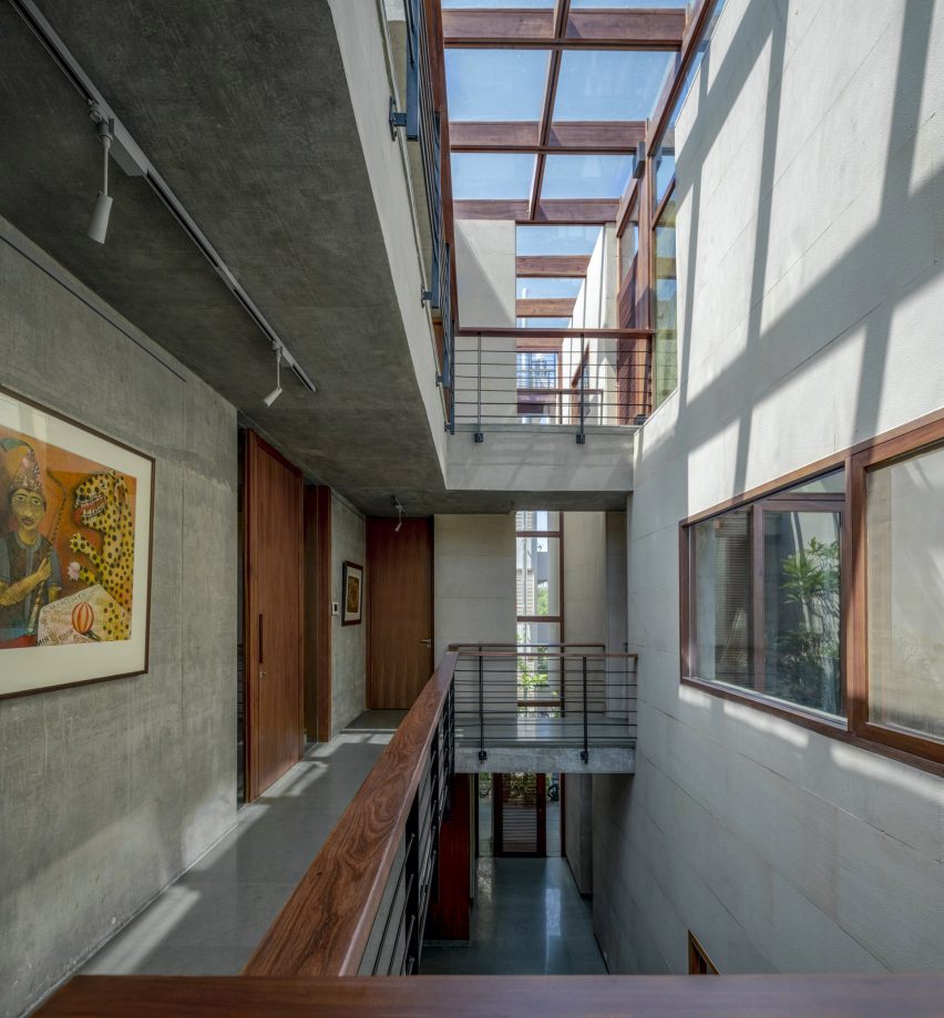 Interior circulation and skylight at House of Voids