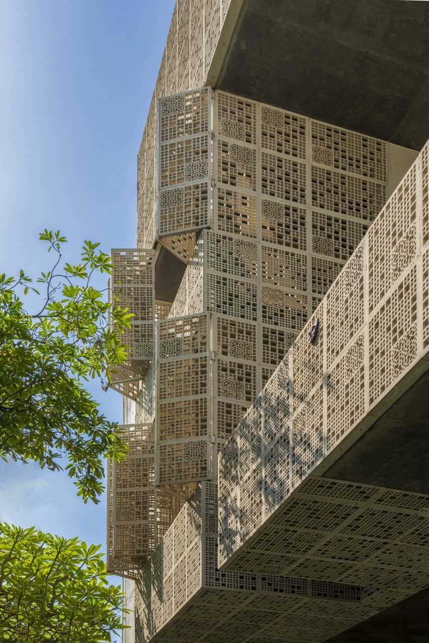 House of Voids by Malik Architecture