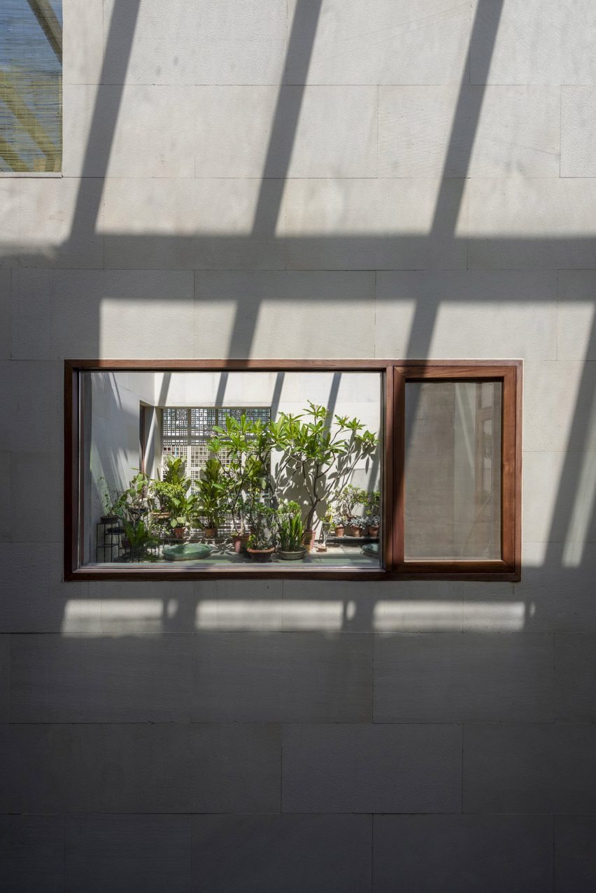 House of Voids by Malik Architecture