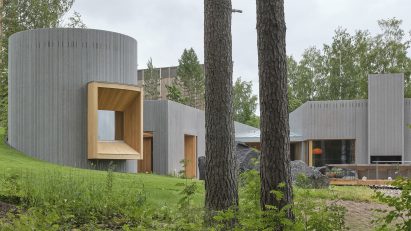 Image of Art Sauna embedded in the landscape