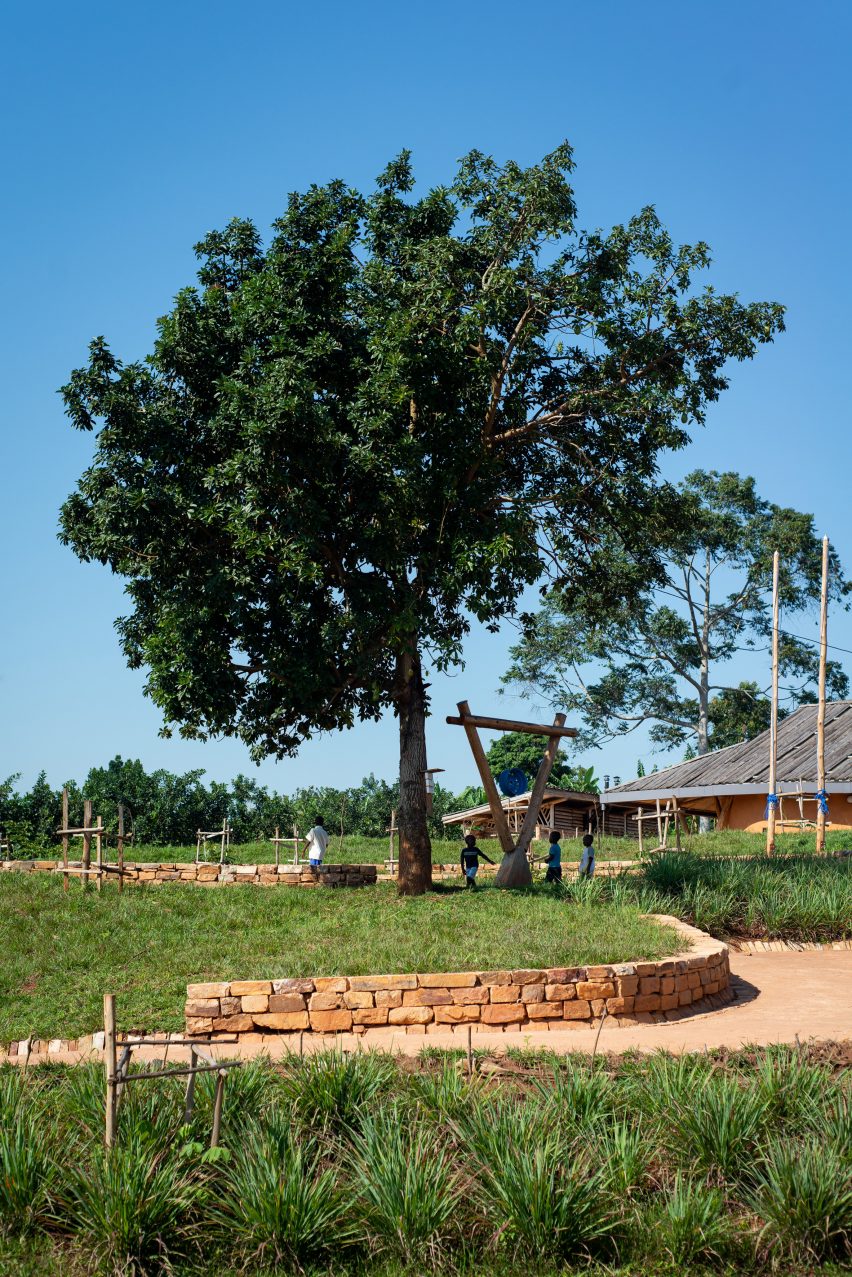 Exterior landscaping of the Mustardseed Junior School in Uganda by Localworks