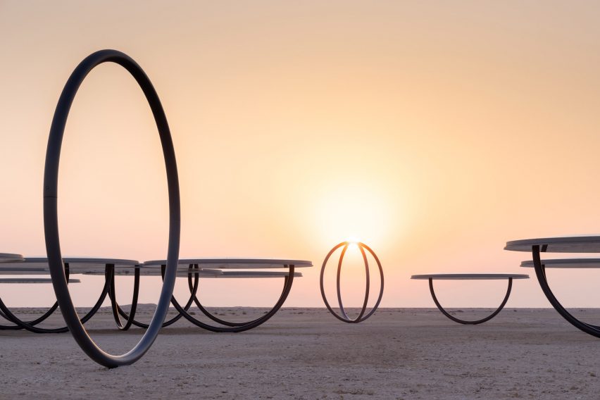 Ringed structures on a desert