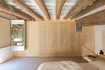 Bedroom interior of Palau apartment by Colombo and Serboli Architecture