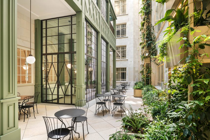 PDP refurbishes art deco office block with jewel-like extensions in glass and steel