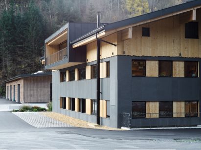 Exterior image of the Rieder headquarters