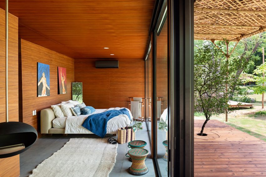 RSDA repurposes shipping containers for home on an Indian farm