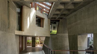 Concrete interior of House of Voids by Malik Architecture