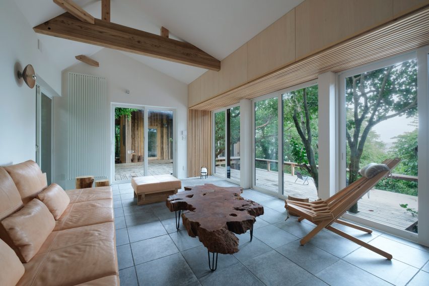 Interior of Sumu Yakushima co-operative housing by Tsukasa Ono