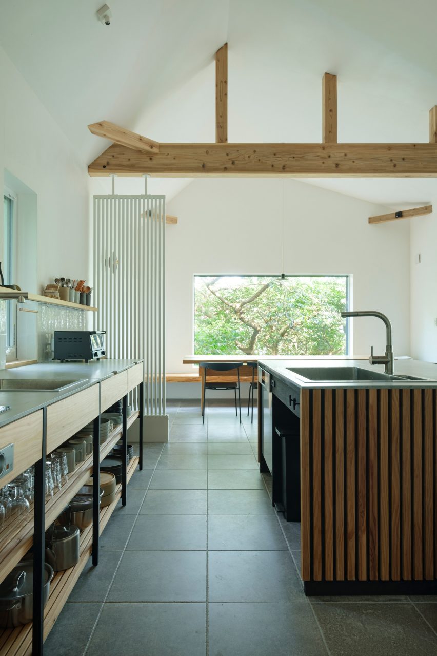 Interior of Sumu Yakushima co-operative housing by Tsukasa Ono
