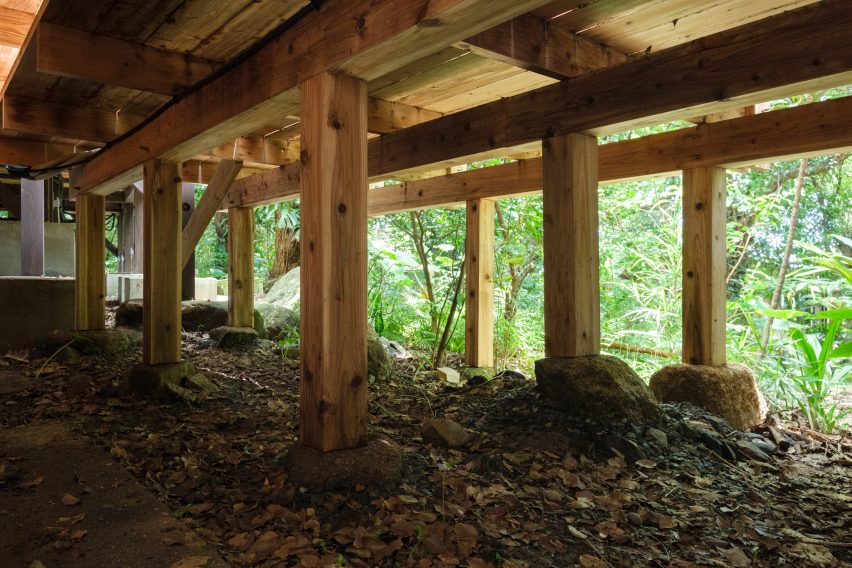 Exterior of Sumu Yakushima co-operative housing by Tsukasa Ono
