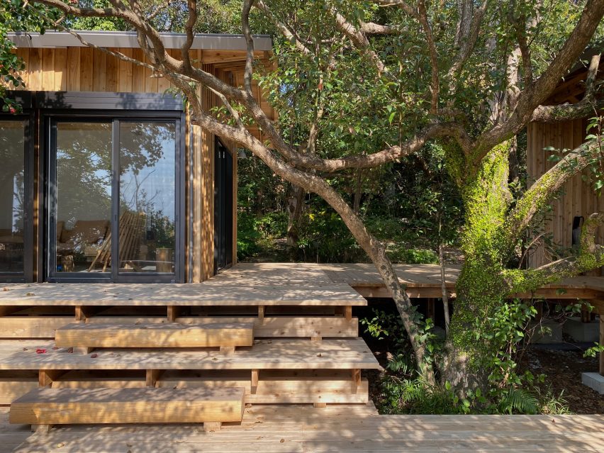 Exterior of Sumu Yakushima co-operative housing by Tsukasa Ono