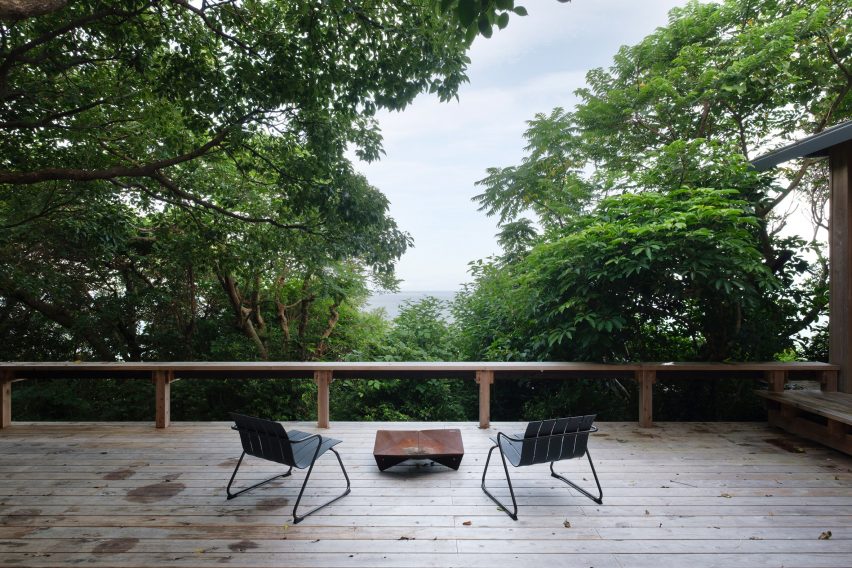 Exterior of Sumu Yakushima co-operative housing by Tsukasa Ono