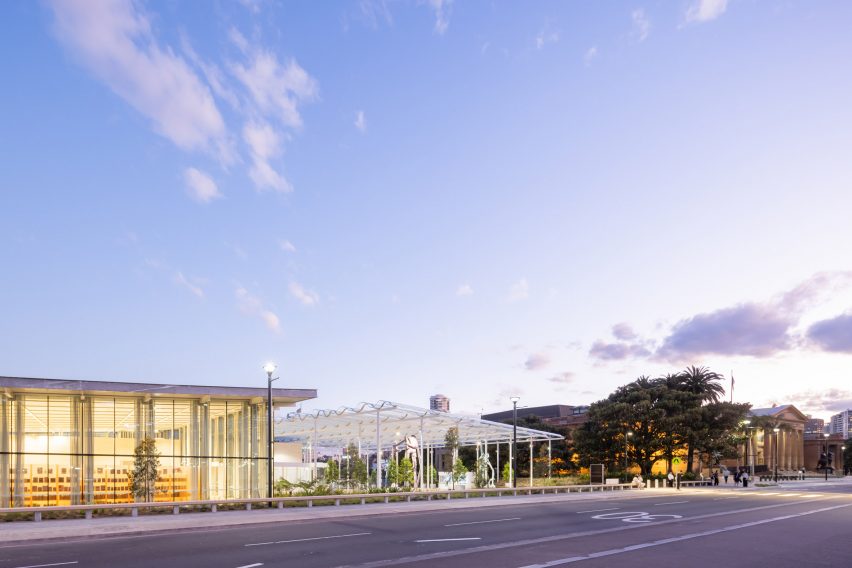 Exterior of Sydney Modern by SANAA