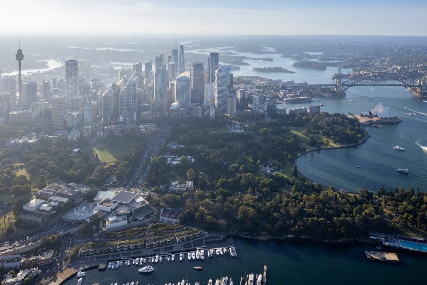 Exterior of Sydney Modern by SANAA