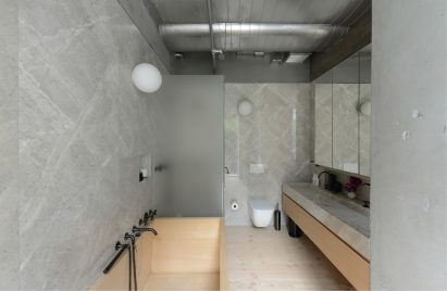 Grey bathroom