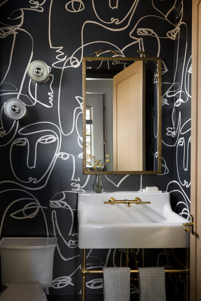 Powder room