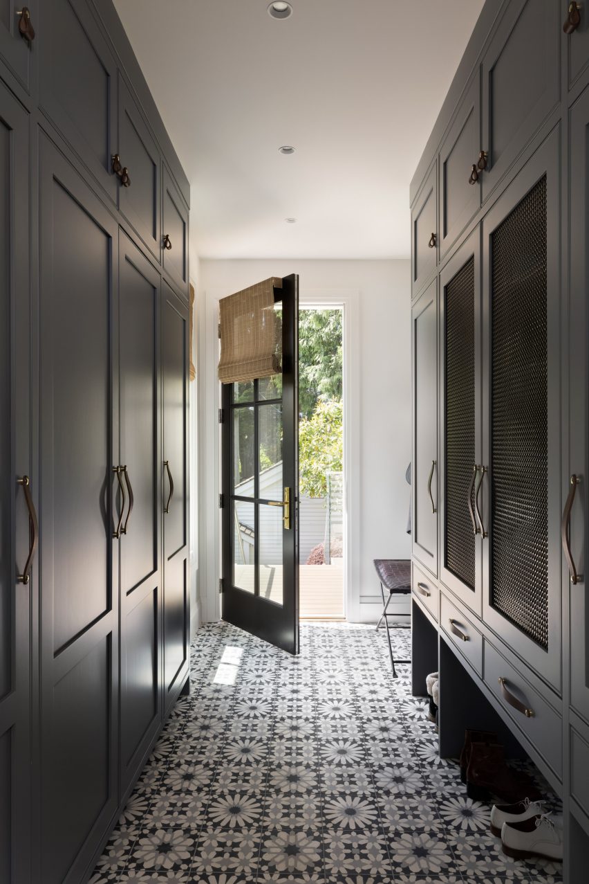Mud room