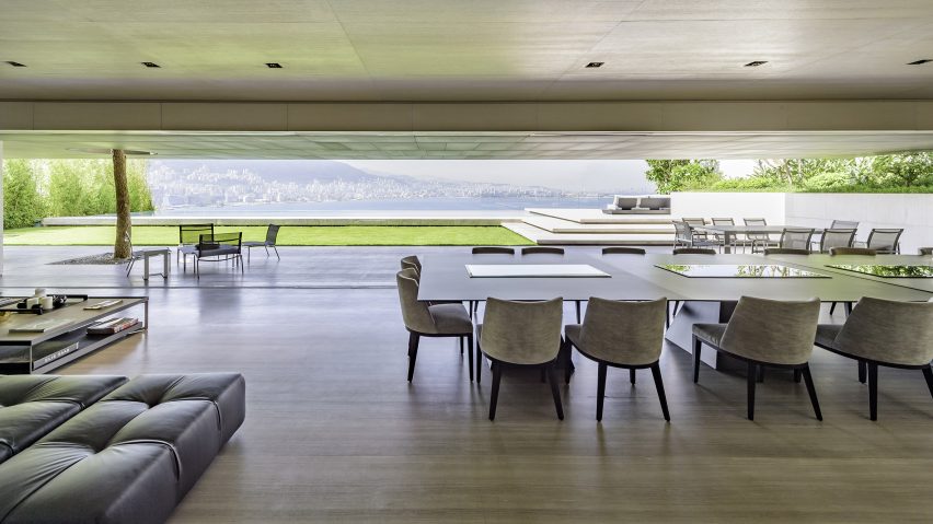 Turntable Corner system by Vitrocsa