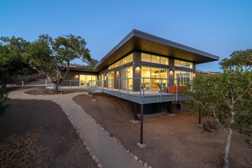 AGD waterfall house