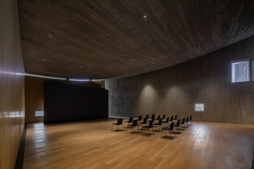 Interior of Zibo OCT Art Centre by Studio Zhu-Pei
