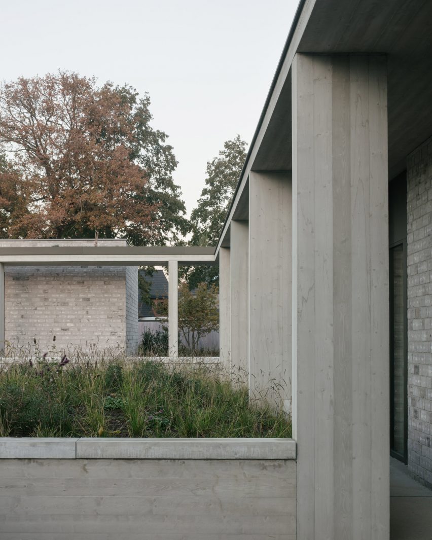 a2o architecten designs home in Belgium for "dwelling in and amongst nature"