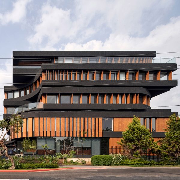AEME building by Paz Arquitectura
