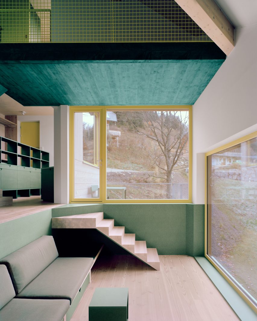 Living space in Haus am Hang by AMUNT