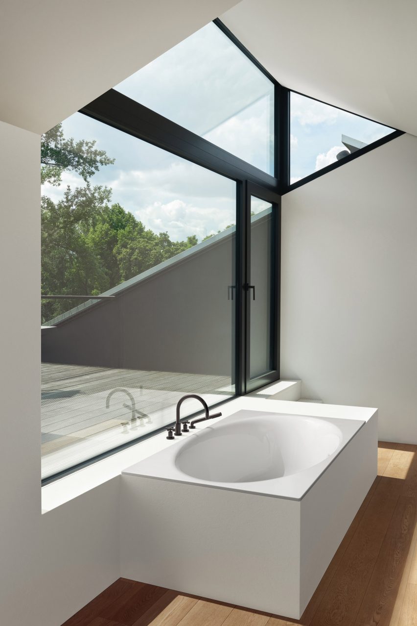 BetteEve bath collection by Dominik Tesseraux for Bette