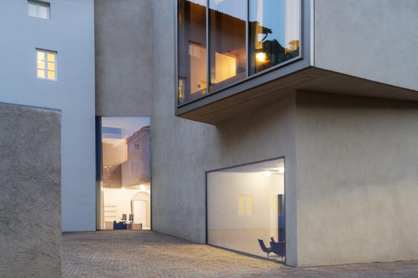Carlana Mezzalira Pentimalli designs library in Italy blending "ancient and contemporary"