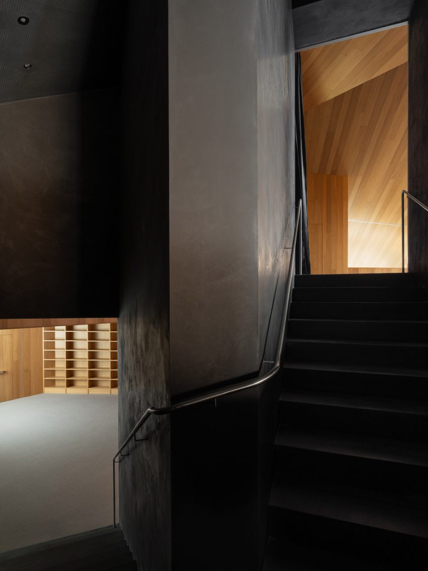 Carlana Mezzalira Pentimalli designs library in Italy blending "ancient and contemporary"