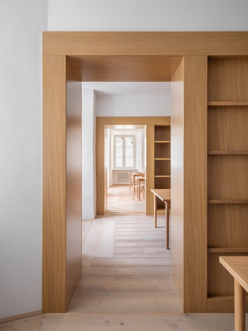 Carlana Mezzalira Pentimalli designs library in Italy blending "ancient and contemporary"