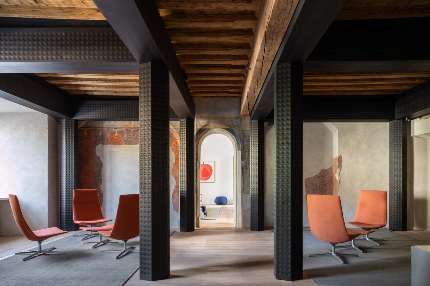 Carlana Mezzalira Pentimalli designs library in Italy blending "ancient and contemporary"