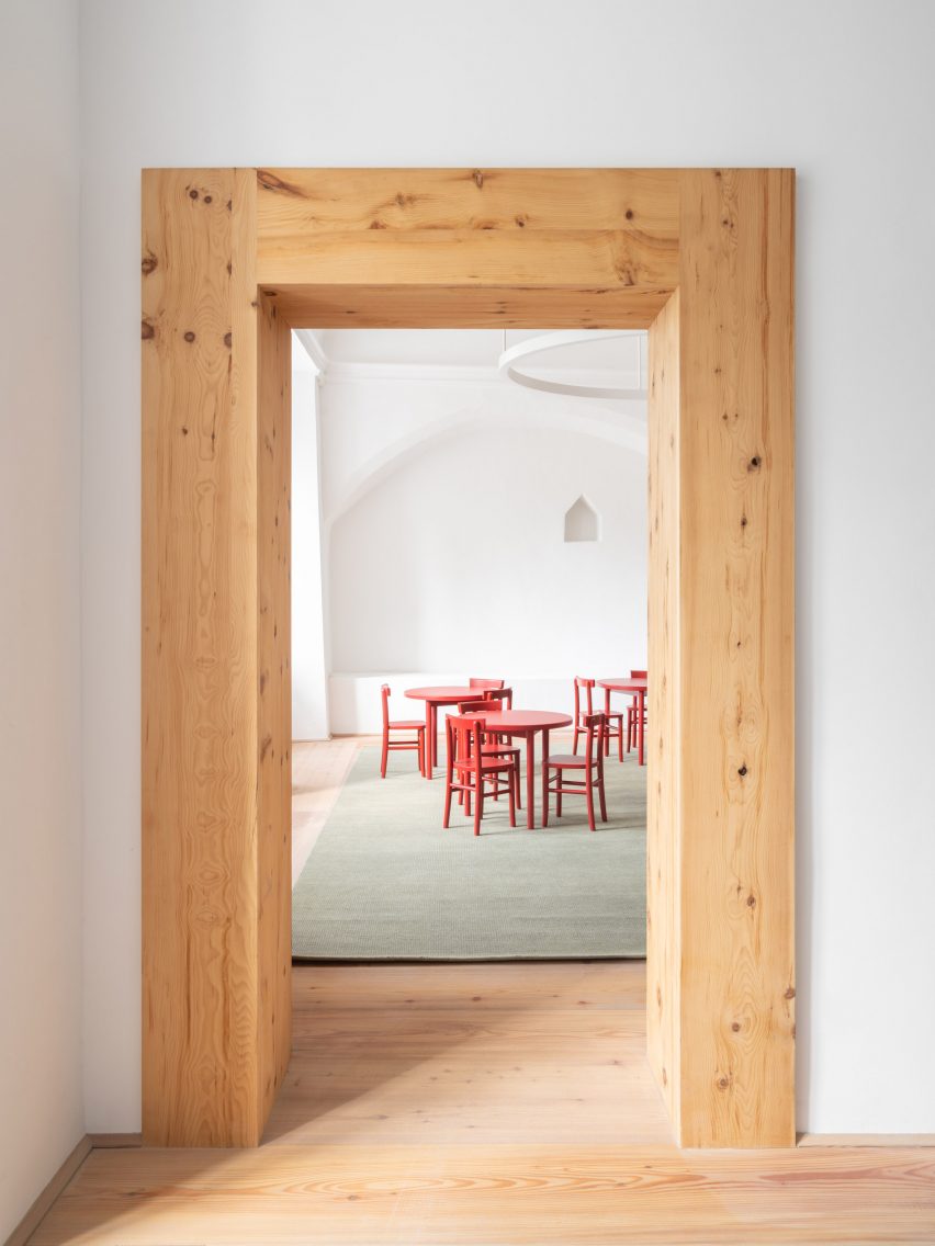 Carlana Mezzalira Pentimalli designs library in Italy blending "ancient and contemporary"