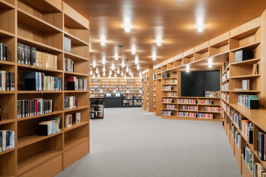 Carlana Mezzalira Pentimalli designs library in Italy blending "ancient and contemporary"