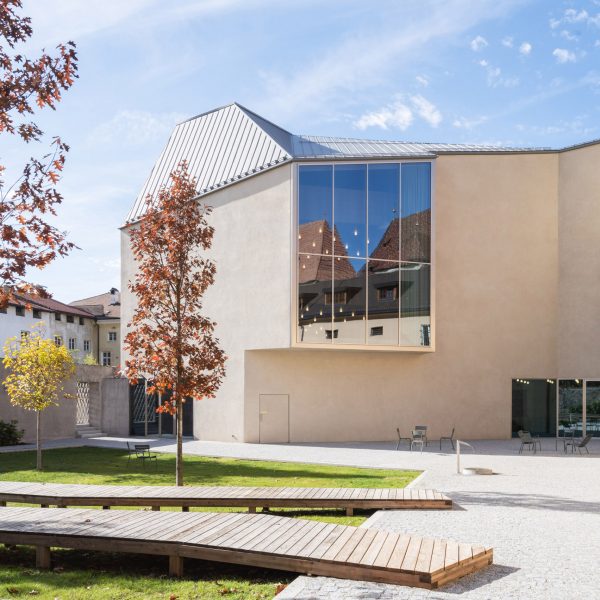 Image of Brixen Public Library