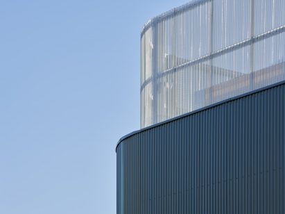Curved corners on residential extension