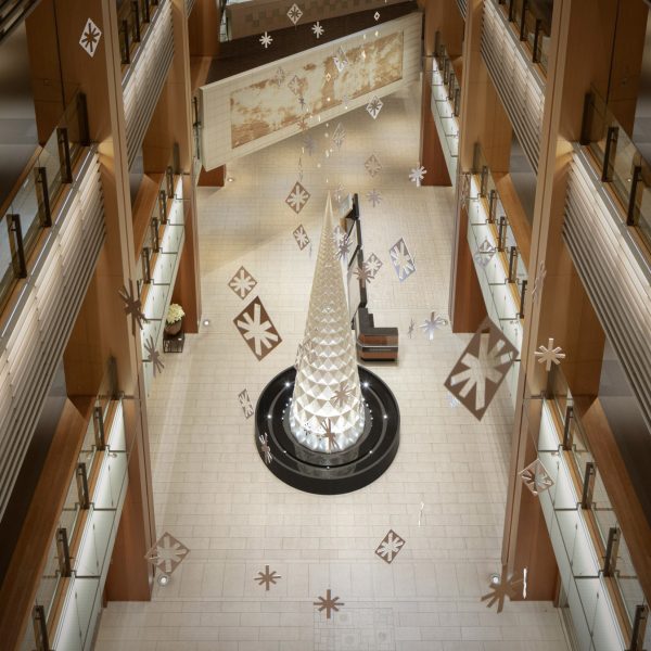 Nendo Christmas tree in Tokyo shopping centre